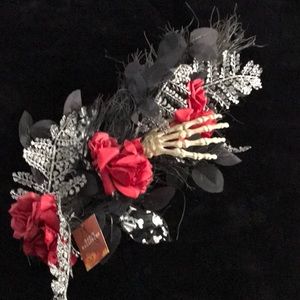 Brand new Happy Halloweeen Decor